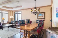 Centrum 302 by AvantStay Gorgeous Condo w Great Views Steps Away from Ski Runs Hotels near Telluride Ski Resort