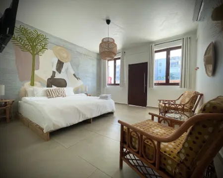 Corcega Beachfront Suites Hotels in Calvache