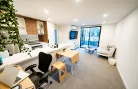 Luxury and Stylish Apt on NB Ave Hotels in O'Connor