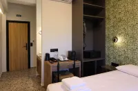 Uphill Unique Boutique Suites