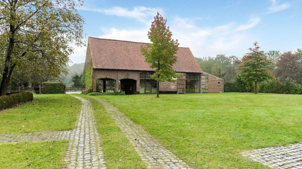 Beernem Countryside Home