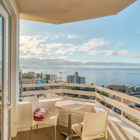 Muthu Raga Madeira Hotel