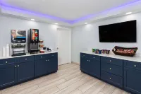 Super 8 by Wyndham Baltimore Northwest