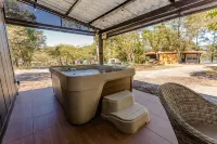 Mangoya Lounge Hotels in El Cerinal