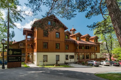 Hotel Batory - Parkplatz