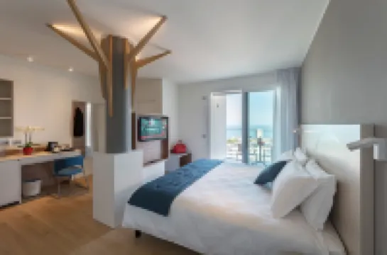 هيسبيريا هوتل أند ريزيدنس فنادق في 