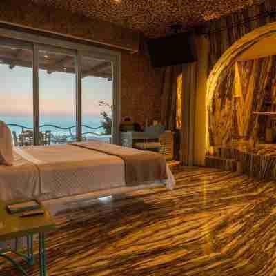 Agalia Luxury Suites Rooms