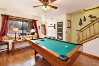 Inn Between Pines #1411