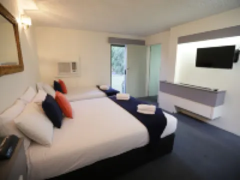 โรงแรมเอเมอรัลด์ เซ็นทรัล โรงแรมในเอเมอรัลด์