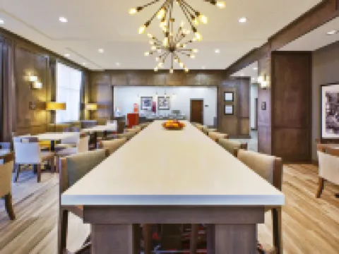 Hampton Inn Detroit/Dearborn Hotels in Dearborn