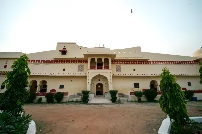 Bhadrawati Palace Hôtels à proximité de : KhetPal BaBa