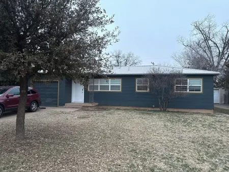 Ideal location close to Texas Tech, University Medical Center, Covenant Hospital