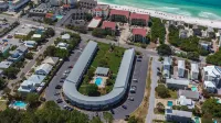 Steps to the Beach and Pool Access - Charming Coastal Hideaway Hotel a Seaside