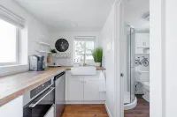 Loft Space and Shared Backyard Oasis - Charming Cozy Retreat Hotel a Camas