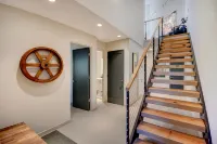 Luxurious Mountain Retreat with Hot Tub and Amazing Views - Stunning Oasis