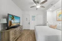 Charming Getaway with Access to Stunning Pools - Elegant Coastal Retreat Hotels in Inlet Beach