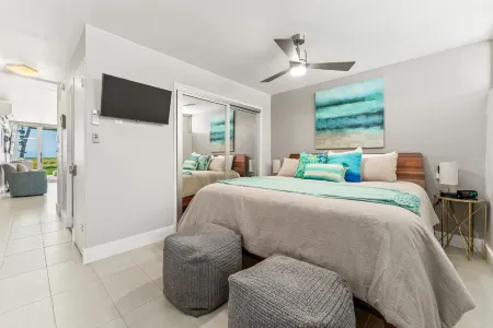 Oceanfront Experience and Stunning Sunset Views - Serene Coastal Retreat Отели рядом с достопримечательностью «Маолаея Бич»