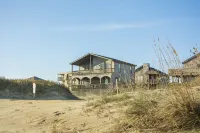 Oceanfront Serenity and Fishing Haven - Charming Coastal Retreat