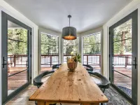 Peaceful Retreat - Hot Tub, Forest Views, River Access Hotels in Meyers