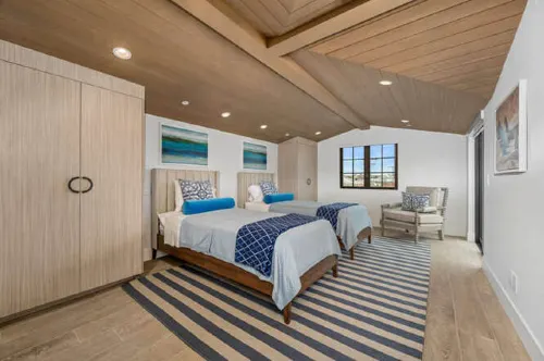 Stunning Ocean Views and Rooftop Deck - Beautiful Beachfront Retreat