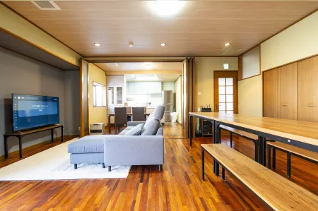 Oyado Sakura Gojo Station Отели рядом со станцией JR Kitauchi station