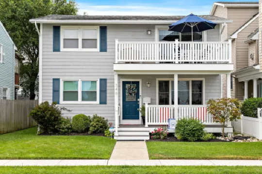 ShoreThingBrigantine 2nd FL: Steps to Beach! Now Booking Summer 2026!