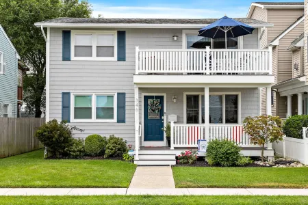 ShoreThingBrigantine 2nd FL: steps to beach! Great 2025 peak weeks available!