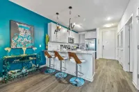 Rooftop Lounge and Pool Access - Exotic Tropical Retreat Hotels in Decatur