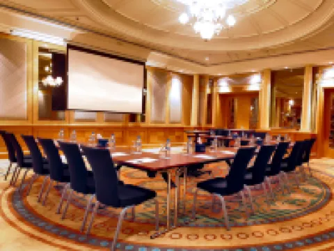 Al Ain Rotana Hotéis em Al Ain