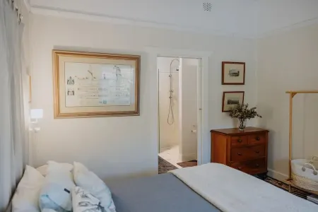 Spectacular views, charming cottage | Pinnaroo