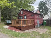 Beautiful Sunset Lake cabin rental