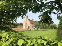 Retreat East - Pet friendly