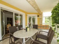 Boutique Apartment with Garden in Trogir