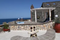 Starlight Luxury Seaside Villa & Suites