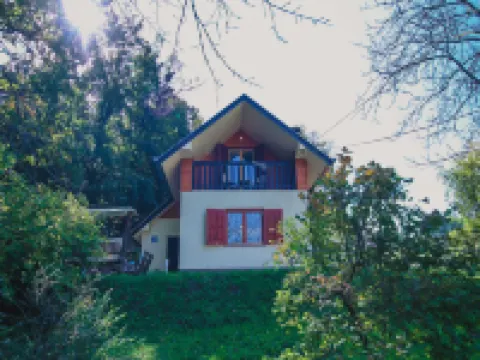 帶有大私人花園的可愛度假屋，靠近著名的SPA中心 酒店