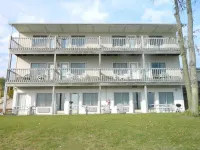 Algoma Beach Motel فنادق في Algoma
