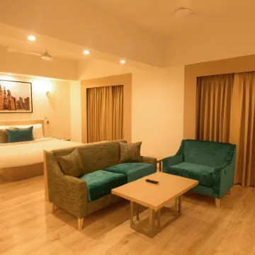 Red Fox by Lemon Tree Hotels, Sector 60, Gurugram Hotels near Ghata Jheel