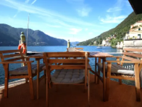 Darsena di Riva Grande Hotels in Moltrasio