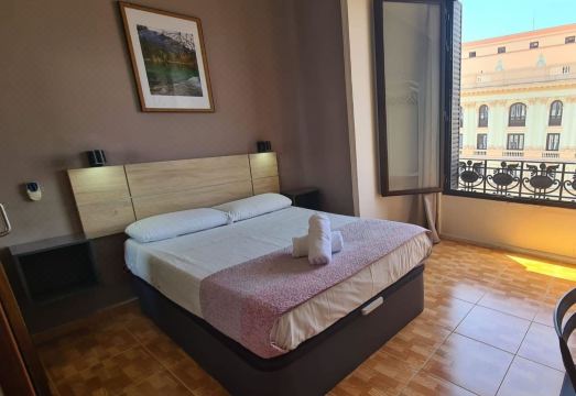 호스탈 마이애미에서 바라본 그란 비아 거리 전망