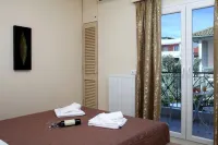 Niriides Hotels in Frini