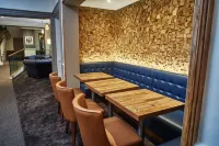 The Chequers Hotel - breakfast
