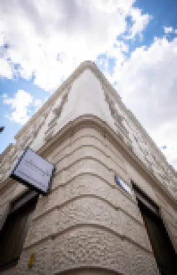 จิมมีส์ อพาร์ทเมนท์ส เอเมอรัลด์