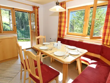 Large Apartment in Maria Alm with Terrace Отели в г. Гемайнде Мария Альм ам Штайнернен Мер