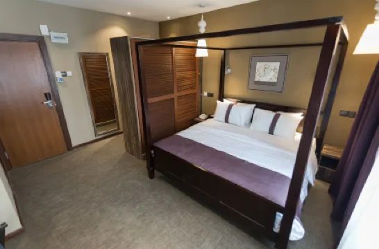 Z Hotel Отели рядом с достопримечательностью «Elightened Heart Buddhist»