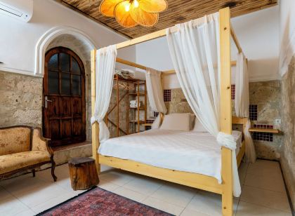 阿拉恰特伍德斯托克飯店