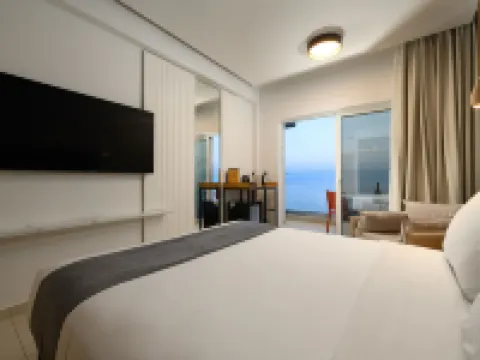 レイホテルコルフ ペラマのホテル