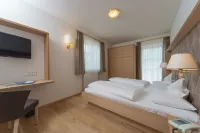 Park Hotel Bellevue Hotels in Dobbiaco