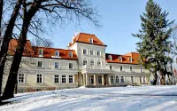 Dwór Sieraków Hotels in Wieliczka