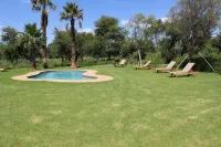 Esther's Country Lodge - Pools