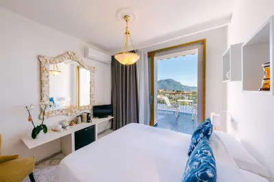 Hotel ZI'Ntonio Hotels in Scala
